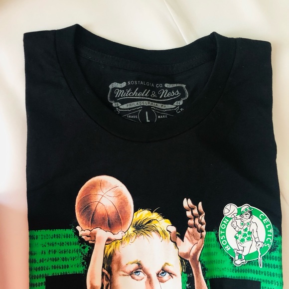 Jordan 1 Lucky green size 11.5 and Mitchell & Ness Larry Bird size L - Picture 3 of 5